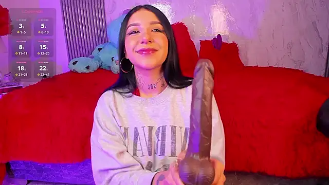 Leiaa  online show from February 2026 05:48:01 AM