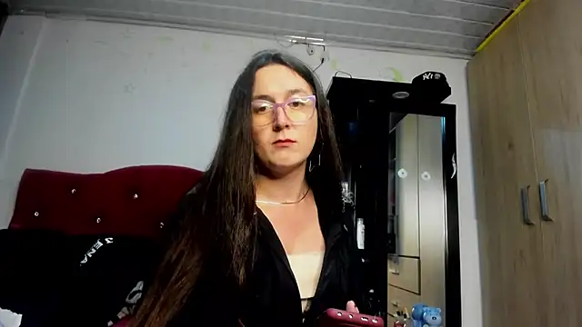 Sweet-Suck69 online show from September 2025 05:53:02 AM