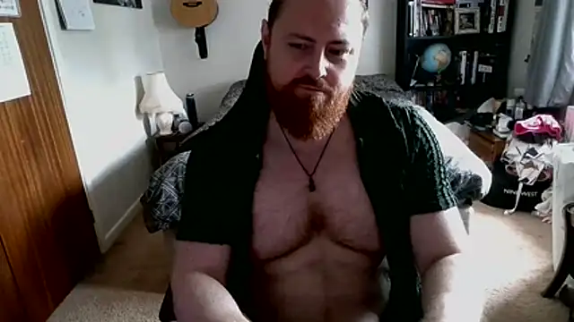 Snapshot of Hairy_Guy30 chatting on June 2026 03:51:01 PM Hairy Guy30 online show from June 2026 03:51:01 PM