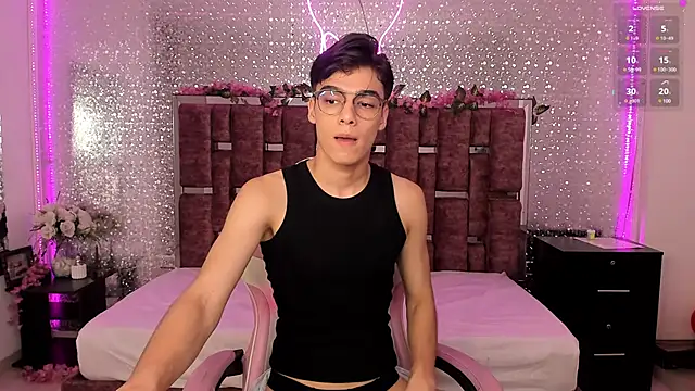 Gerony  online show from February 2025 05:05:01 AM