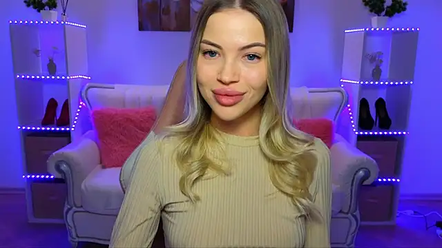 EmmyMills online show from January 2026 08:55:01 PM