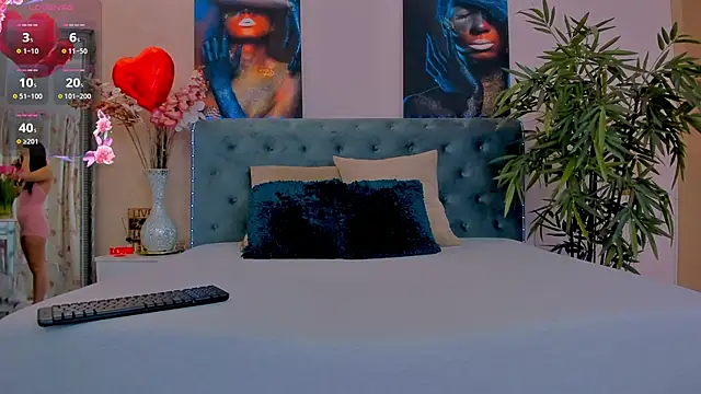 MichelleReys online show from March 2025 09:06:02 PM