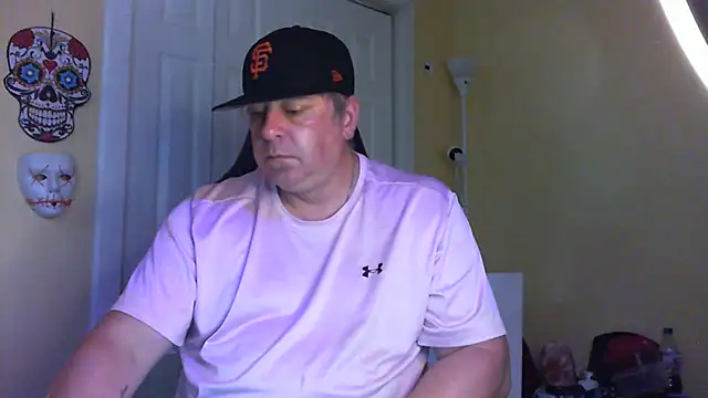 Mic Oxinner online show from September 2025 06:02:01 PM