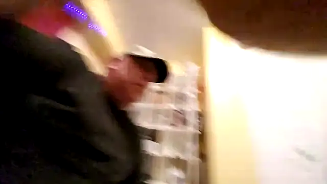 Mic Oxinner online show from November 2025 10:28:02 AM