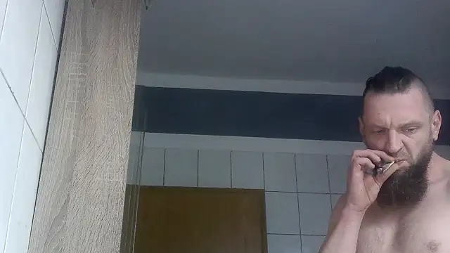 donhulio482 online show from November 2025 02:40:02 PM