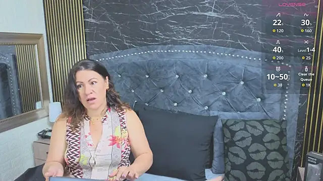 charlotte  G online show from April 2026 11:14:02 AM