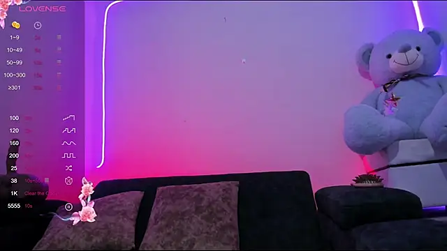 liz 25b online show from March 2026 03:50:01 AM