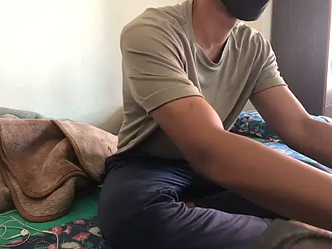 Zeuhorny online show from March 2025 09:32:02 AM