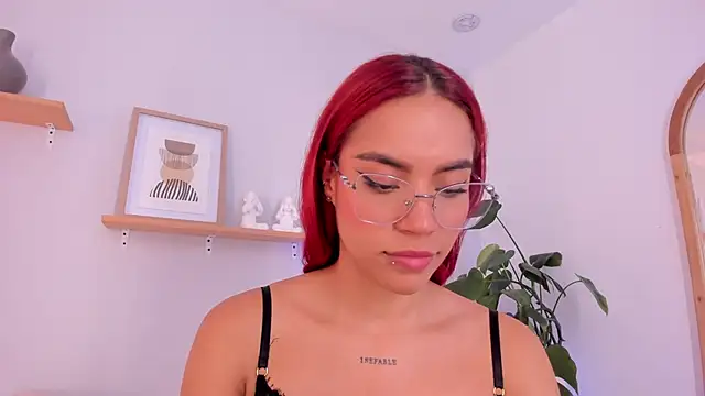 Scarlett Morgan  online show from February 2025 10:40:02 PM