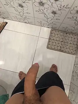 Snapshot of vintin21cm chatting on October 2025 02:59:02 PM vintin21cm online show from October 2025 02:59:02 PM