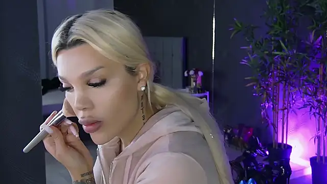 shayblonde online show from March 2025 06:42:02 AM