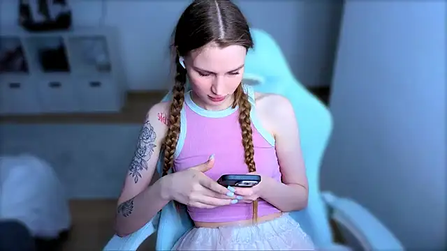 StellaLawless online show from February 2026 12:47:02 PM