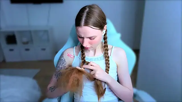 StellaLawless online show from March 2026 10:48:01 AM