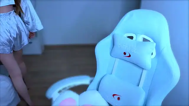 StellaLawless online show from April 2026 06:50:01 PM