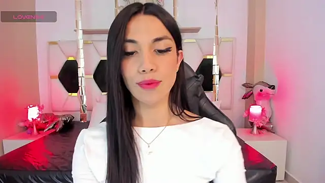 MarilynSmIith online show from April 2026 12:46:02 PM