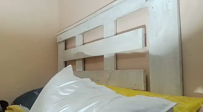 Snapshot of tropicalesen chatting on January 2025 08:54:02 AM tropicalesen online show from January 2025 08:54:02 AM