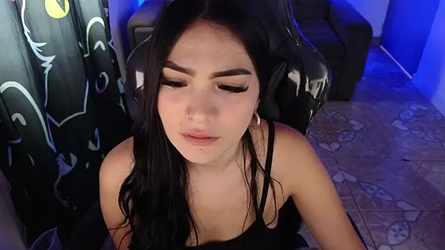 Snapshot of keity_moon chatting on May 2026 01:51:02 PM keity moon online show from May 2026 01:51:02 PM
