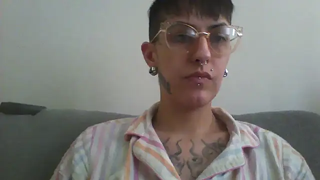 nickfxx online show from October 2025 05:25:01 PM