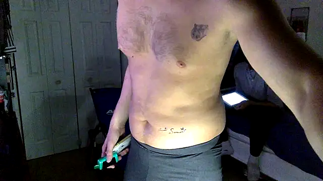 Snapshot of TheOnlyTwinTowers chatting on March 2025 04:58:02 AM TheOnlyTwinTowers online show from March 2025 04:58:02 AM