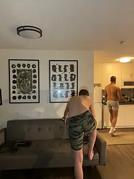 Snapshot of TheOnlyTwinTowers chatting on February 2026 04:44:01 AM TheOnlyTwinTowers online show from February 2026 04:44:01 AM