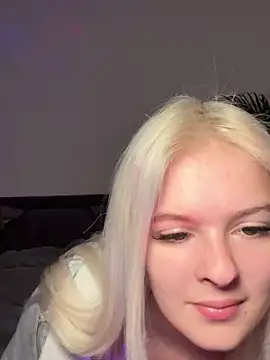 Snapshot of Allylove03 chatting on January 2025 07:13:02 AM Allylove03 online show from January 2025 07:13:02 AM