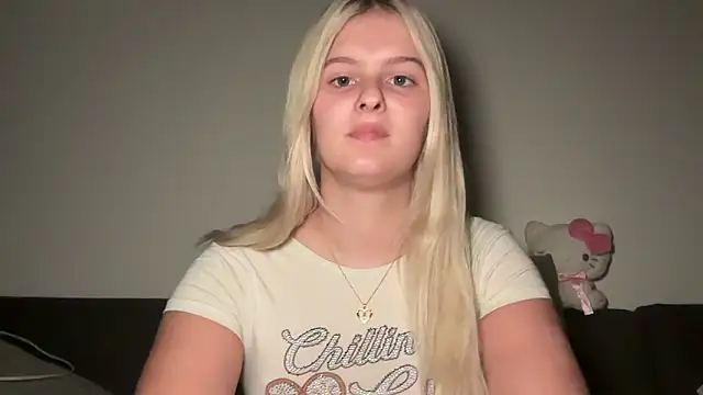 Allylove03 online show from June 2026 04:15:01 PM