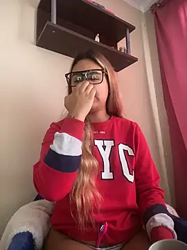 Snapshot of Miabonnett_ chatting on February 2026 12:00:01 PM Miabonnett online show from February 2026 12:00:01 PM