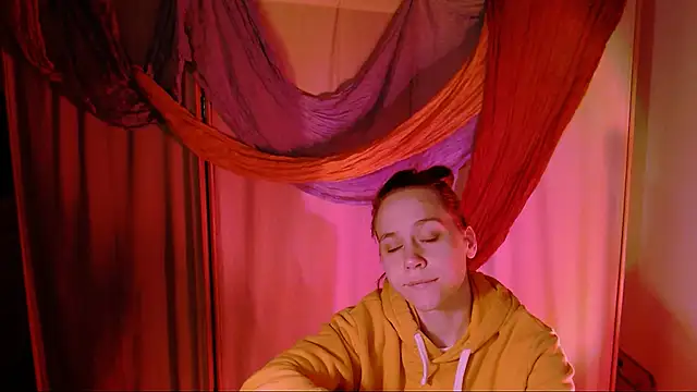 Malinax online show from December 2025 10:37:02 PM