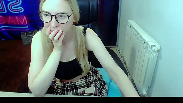 kerakiss877 online show from March 2025 09:15:01 PM