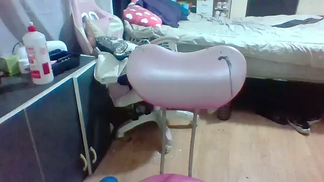 Jennxdolls online show from December 2024 10:37:01 PM