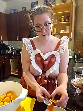 Snapshot of littlelustlamb chatting on January 2025 09:37:01 PM littlelustlamb online show from January 2025 09:37:01 PM