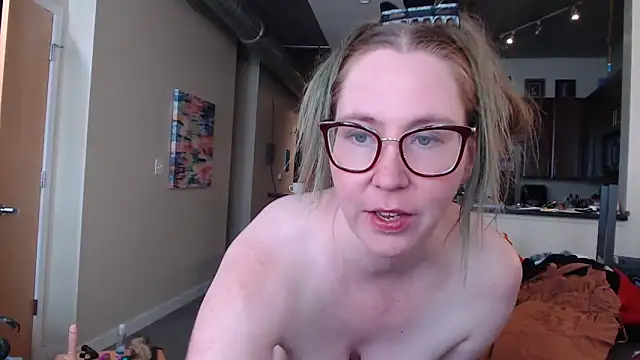 Snapshot of littlelustlamb chatting on September 2025 08:13:02 PM littlelustlamb online show from September 2025 08:13:02 PM