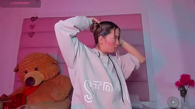 little-Emma online show from January 2025 03:15:02 AM