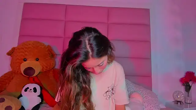 little-Emma online show from February 2025 03:06:02 AM