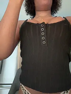 Snapshot of Black_Dolll chatting on March 2025 07:05:02 AM Black Dolll online show from March 2025 07:05:02 AM