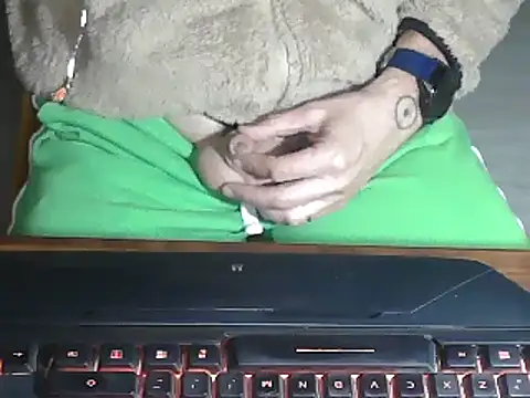 Adri gard online show from March 2025 08:43:02 PM