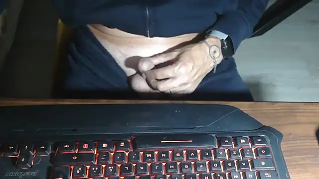 Adri gard online show from October 2025 08:11:02 PM