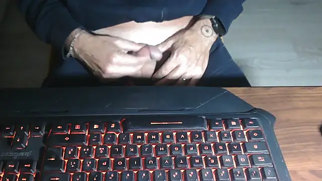 Adri gard online show from November 2025 10:10:02 PM