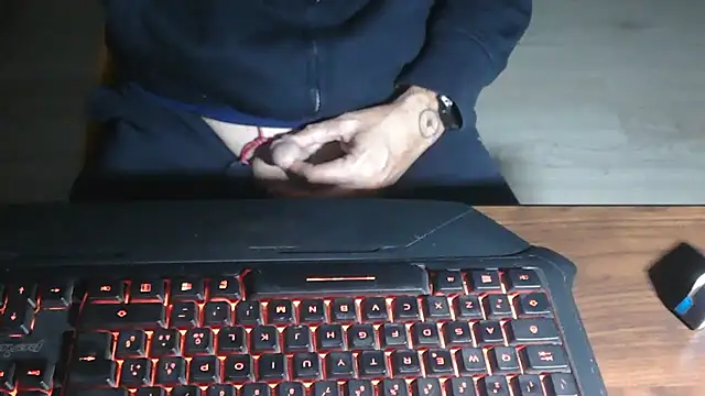 Adri gard online show from November 2025 09:24:01 PM