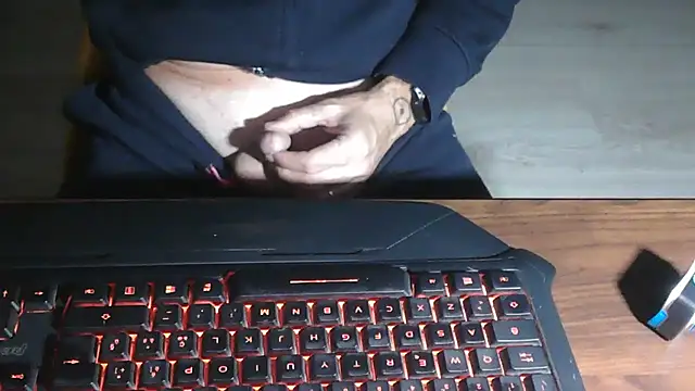 Adri gard online show from November 2025 10:26:01 PM