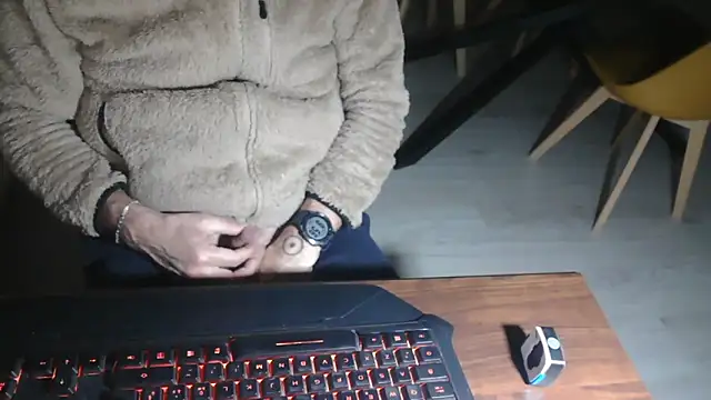 Adri gard online show from March 2026 08:57:01 PM