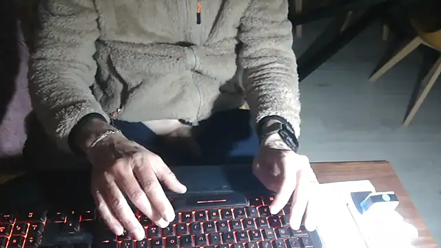 Adri gard online show from April 2026 08:43:02 PM