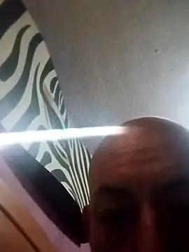 pineda1689 online show from October 2025 07:05:01 PM