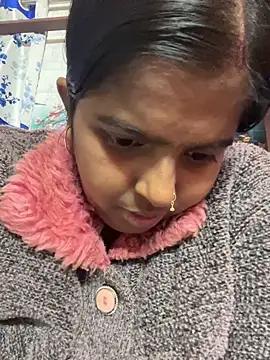 Snapshot of Beauty-queen chatting on January 2025 02:15:01 PM Beauty-queen online show from January 2025 02:15:01 PM