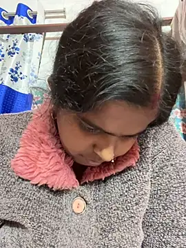 Snapshot of Beauty-queen chatting on January 2025 04:12:02 PM Beauty-queen online show from January 2025 04:12:02 PM