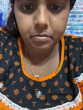 Snapshot of Beauty-queen chatting on February 2025 02:24:01 PM Beauty-queen online show from February 2025 02:24:01 PM