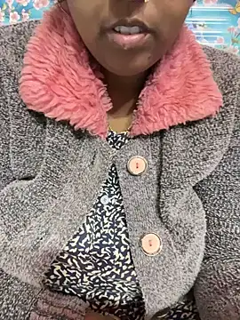 Snapshot of Beauty-queen chatting on February 2025 04:28:02 AM Beauty-queen online show from February 2025 04:28:02 AM