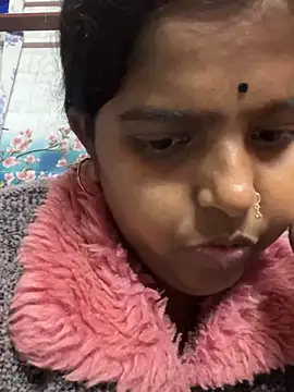 Snapshot of Beauty-queen chatting on February 2025 02:06:02 PM Beauty-queen online show from February 2025 02:06:02 PM