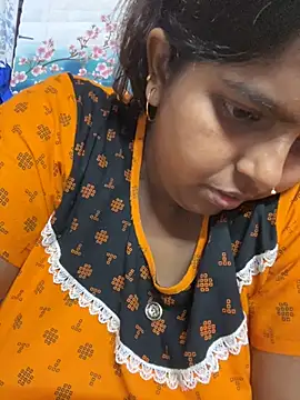 Snapshot of Beauty-queen chatting on March 2025 01:07:01 PM Beauty-queen online show from March 2025 01:07:01 PM