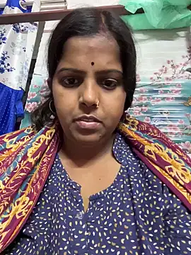 Snapshot of Beauty-queen chatting on March 2025 04:28:02 PM Beauty-queen online show from March 2025 04:28:02 PM